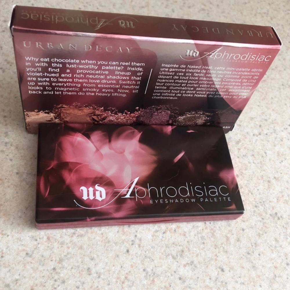 🚫 NEW Urban Decay mini palette